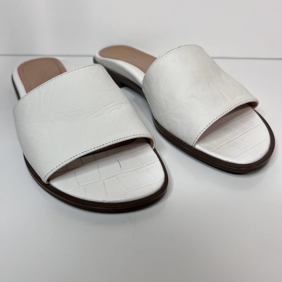 Vionic Citrine Demi Slide Sandal in White Leather Size 6 - Picture 2 of 10